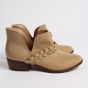 Kaanas Tan Women's Ankle Boots